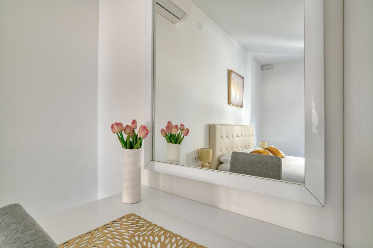The Golden Luxury Apartments Котор Экстерьер фото