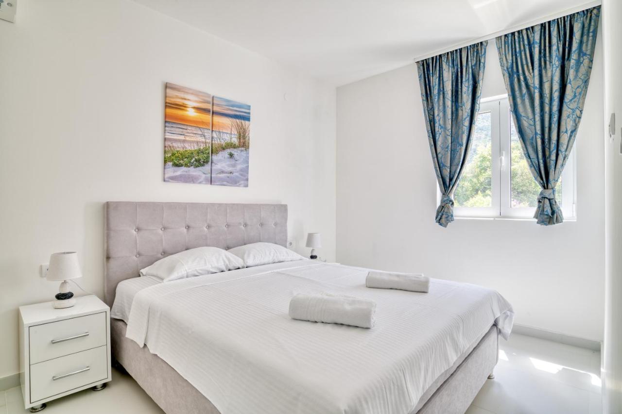 The Golden Luxury Apartments Котор Экстерьер фото