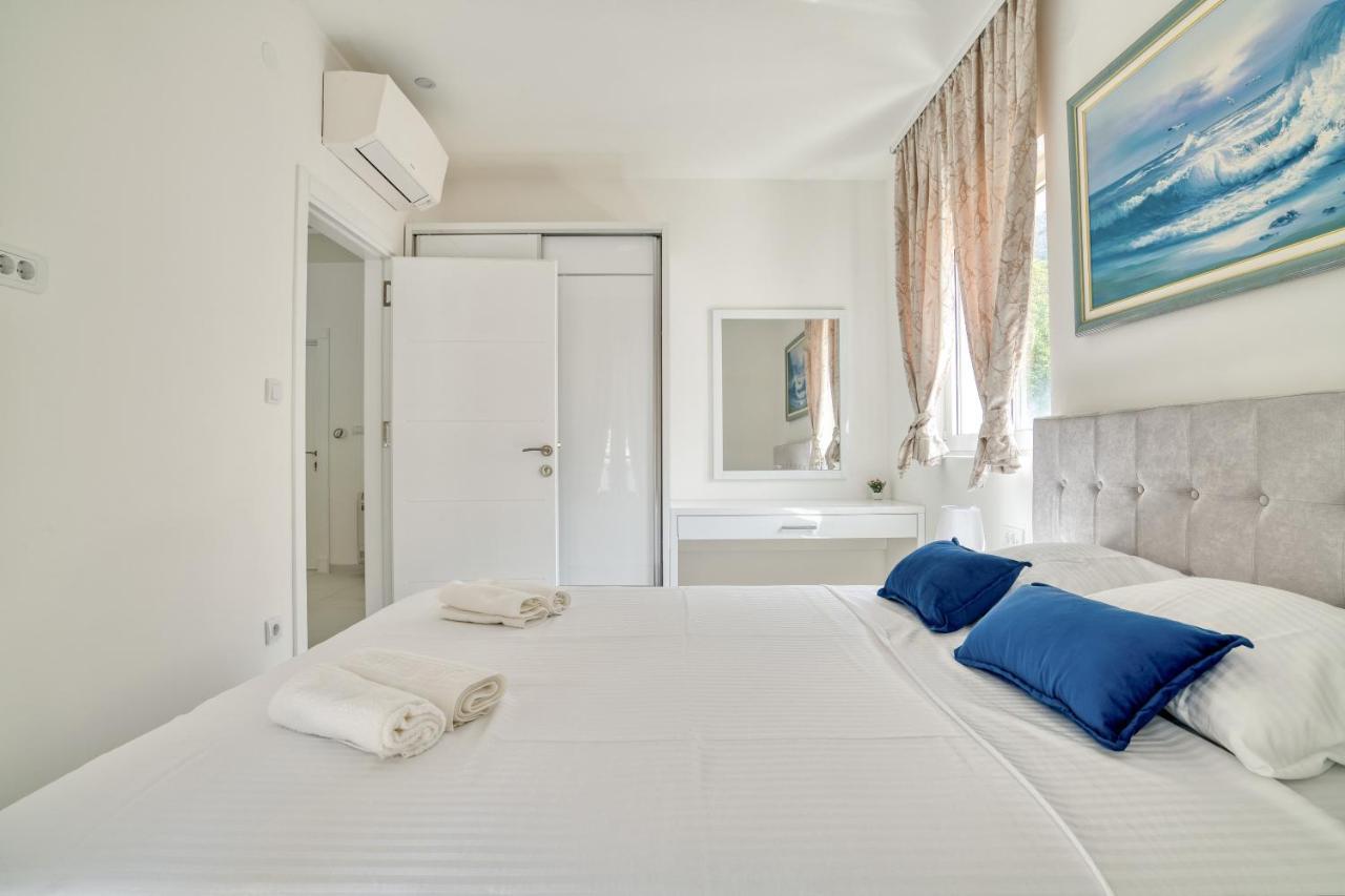 The Golden Luxury Apartments Котор Экстерьер фото