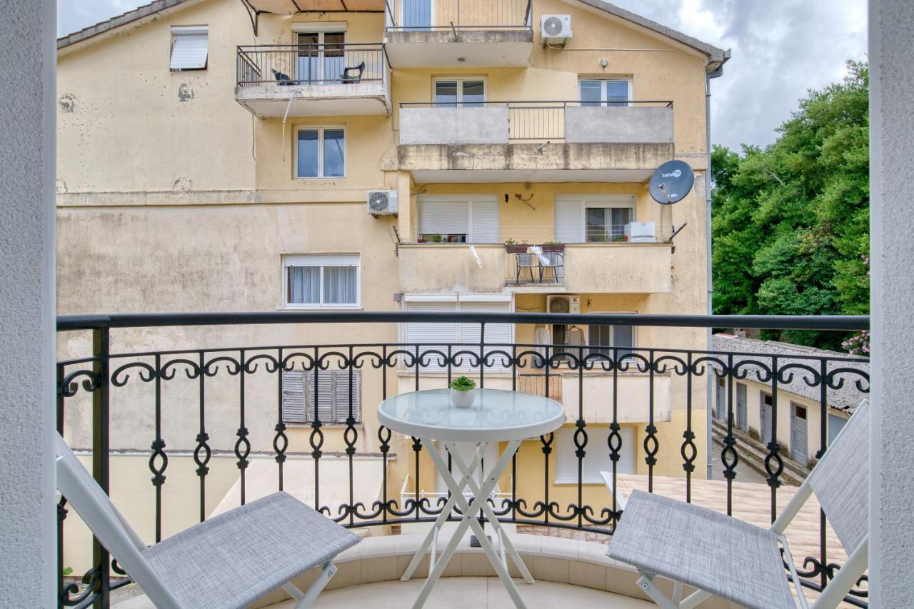 The Golden Luxury Apartments Котор Экстерьер фото