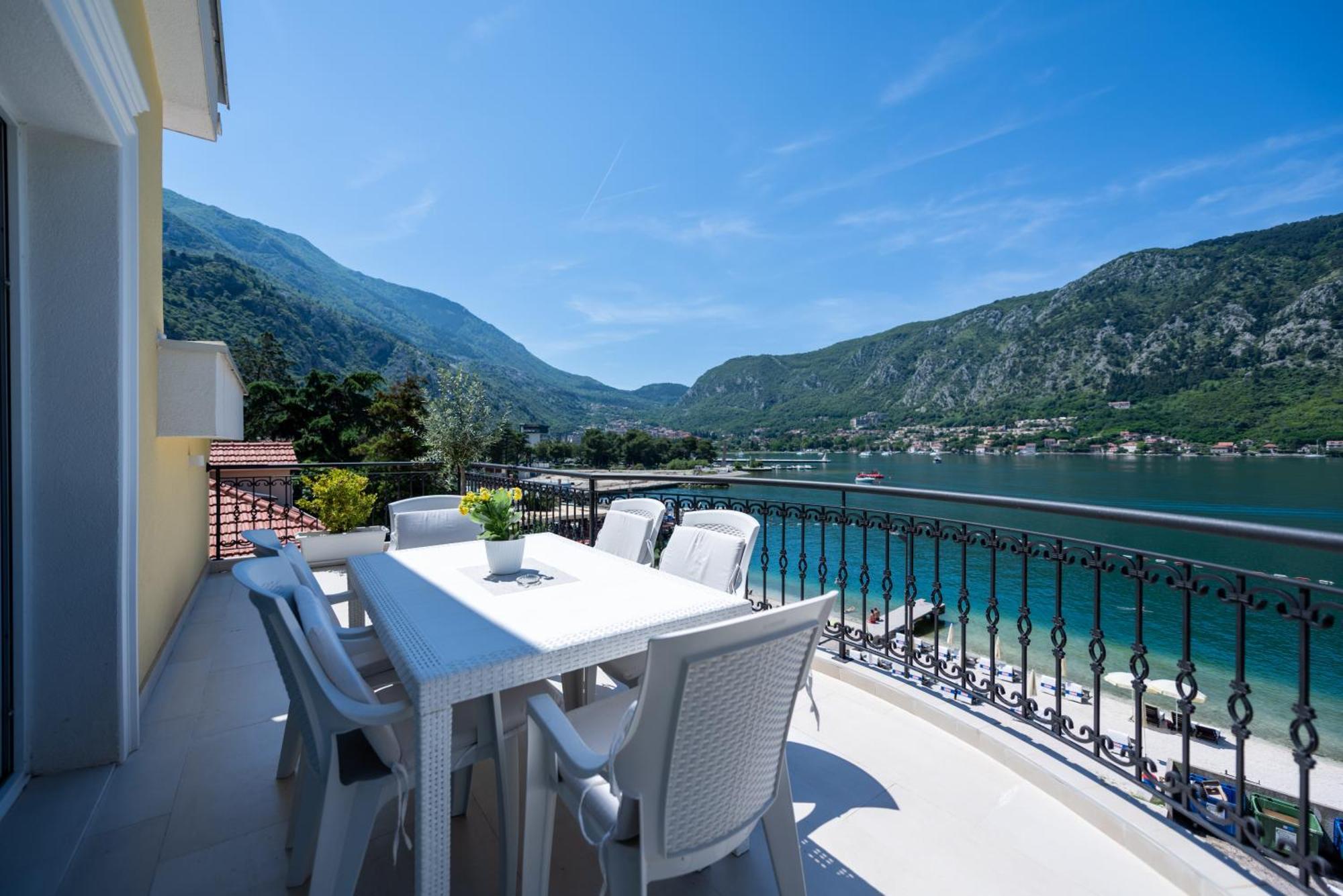 The Golden Luxury Apartments Котор Экстерьер фото