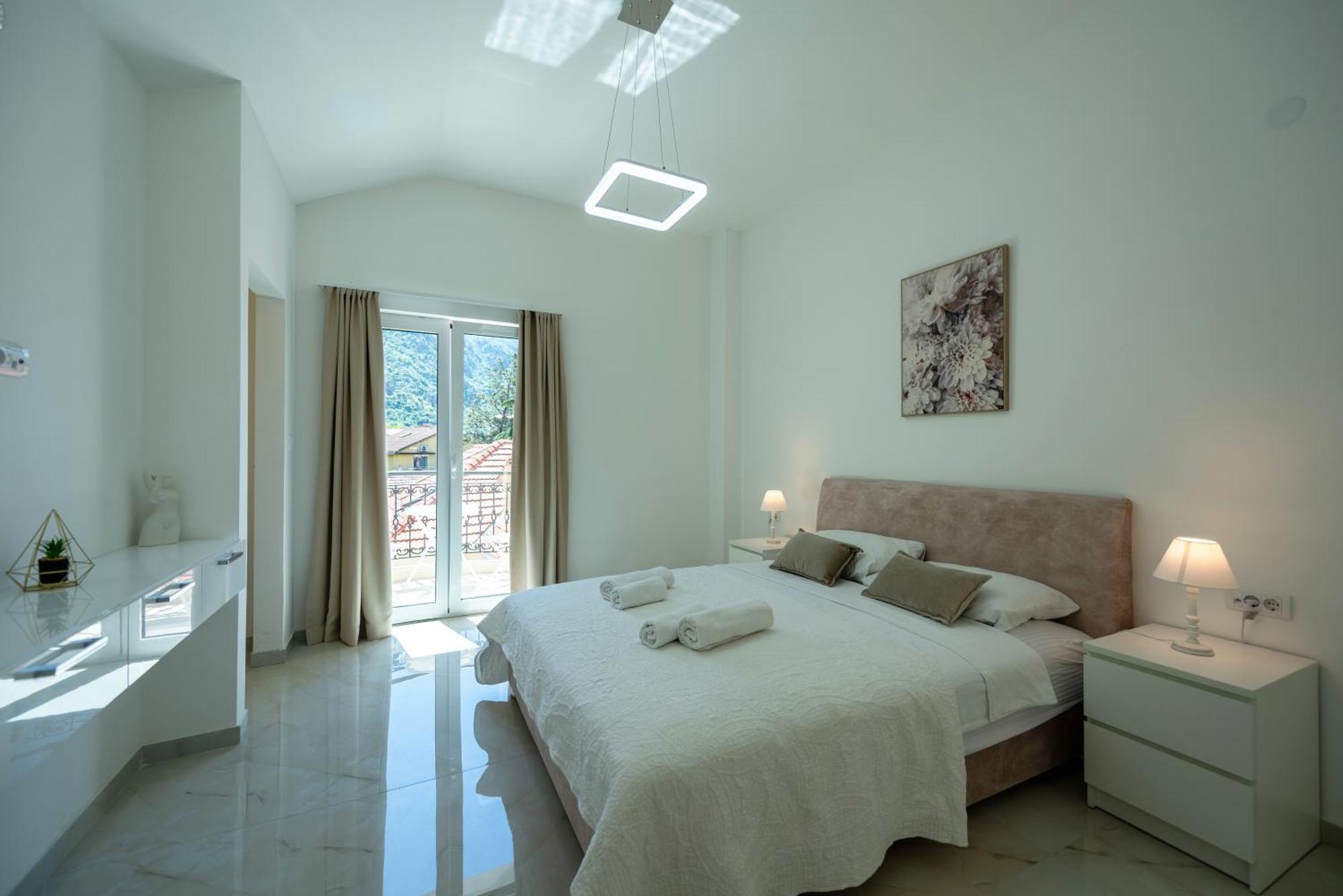 The Golden Luxury Apartments Котор Экстерьер фото